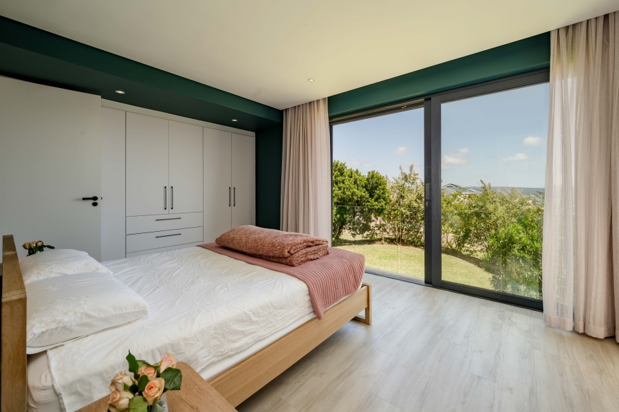 4 Bedroom Property for Sale in Brackenridge Western Cape